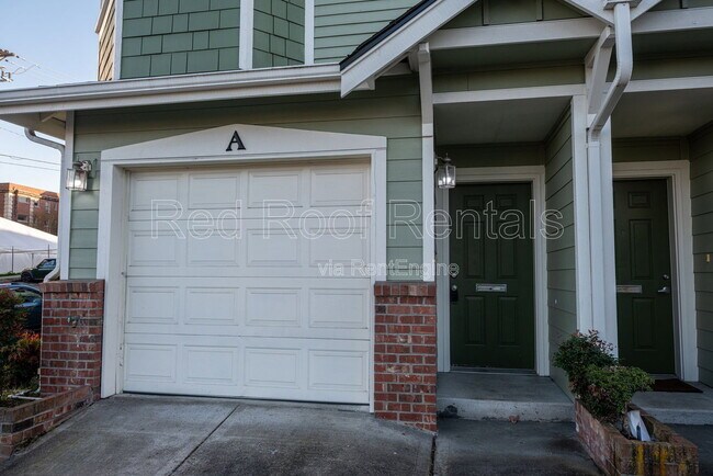 210 N G St in Tacoma, WA - Building Photo - Building Photo