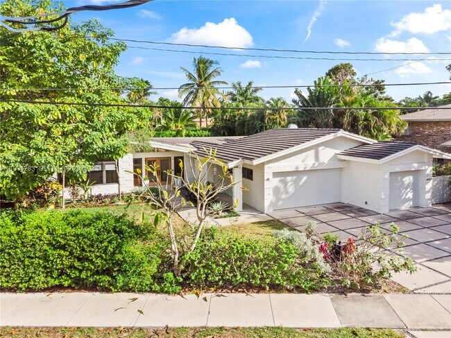 property at 2132 Middle River Dr