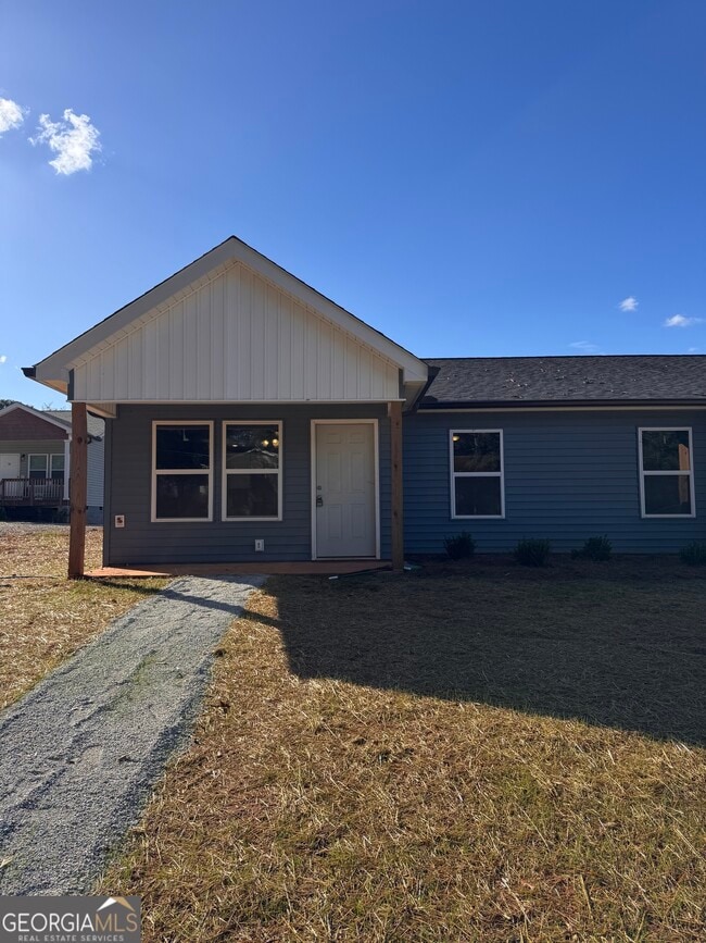 property at 49 Paisley Pl