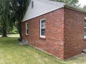 201 Robert Ave in Ferguson, MO - Building Photo - Building Photo