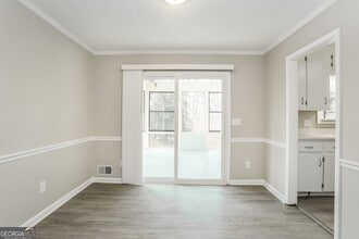52 Debonaire Dr NW in Marietta, GA - Building Photo - Building Photo