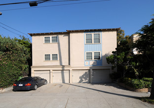 Deluxe Apartments in Los Angeles, CA - Building Photo - Building Photo