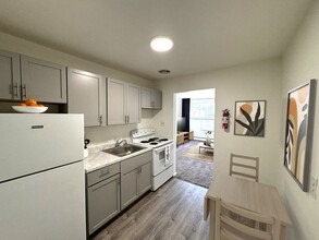 Garrett House Apartments in Drexel Hill, PA - Building Photo - Interior Photo