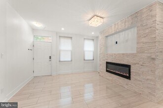 1529 N Lawrence St in Philadelphia, PA - Building Photo - Building Photo
