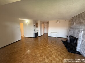 1580 Massachusetts Ave, Unit 8D in Cambridge, MA - Building Photo - Building Photo