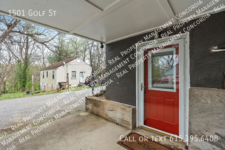 1501 Golf St in Nashville, TN - Building Photo