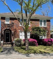 614 E 49th St, Unit Spacious heart of Ardsley in Savannah, GA - Building Photo