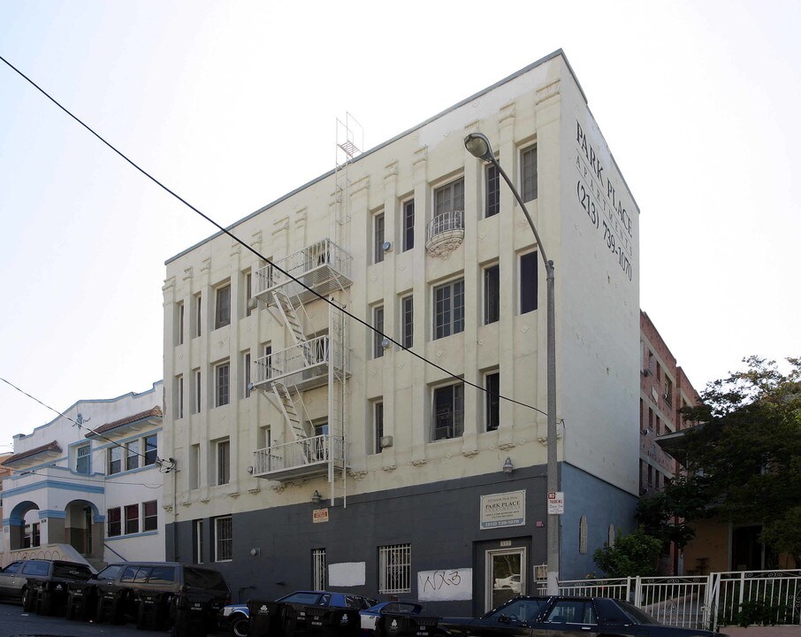 512 S Park View St in Los Angeles, CA - Foto de edificio