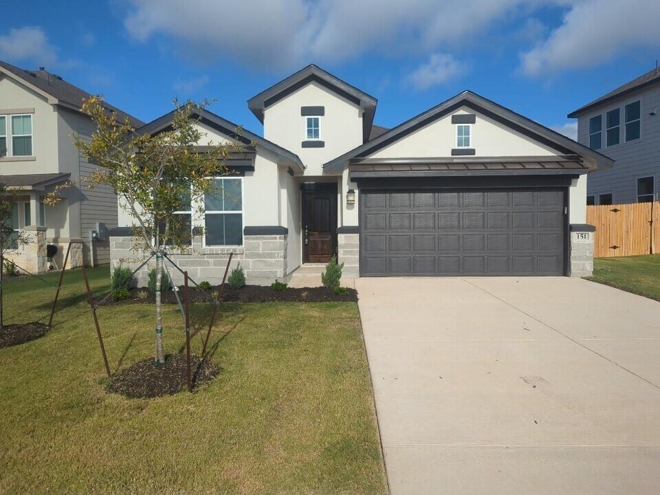 151 Boulder Rdg Trl in Liberty Hill, TX - Building Photo