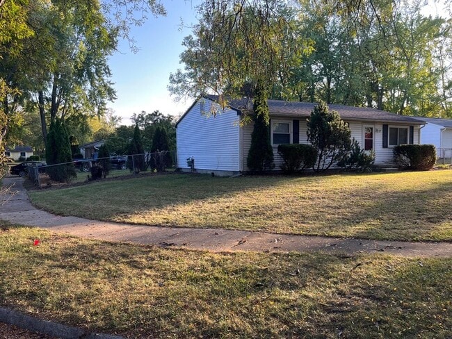7 Metroview Ct, Unit B-03 in Ann Arbor, MI - Building Photo - Building Photo