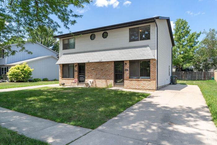1422 Aber Ave in Iowa City, IA - Building Photo