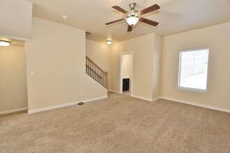 8736 W Pine Valley Ln in Boise, ID - Building Photo - Building Photo