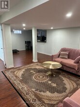 36 Creekwood Dr in Brampton, ON - Building Photo - Building Photo
