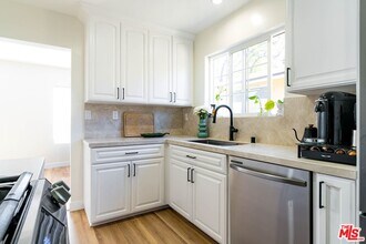 12023 Collins St in Los Angeles, CA - Building Photo - Building Photo