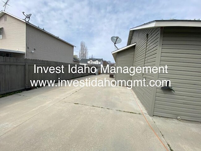 487 W Halverson St in Middleton, ID - Building Photo - Building Photo