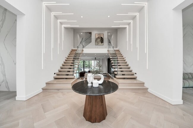 5327 S Braeswood Blvd in Houston, TX - Building Photo - Building Photo