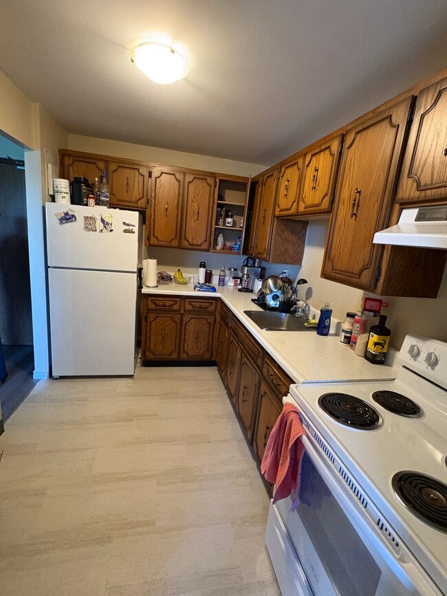 property at 77 Brybeck Cres