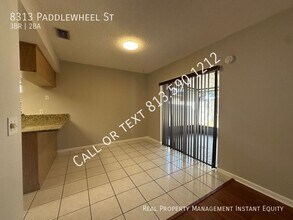 8313 Paddlewheel St in Tampa, FL - Building Photo - Building Photo