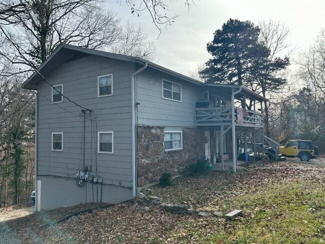 property at 10 Brig Dean Rd