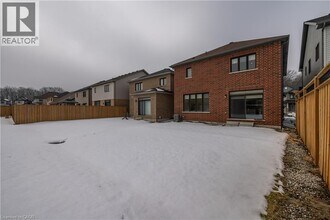 150 Cactus Cres in Hamilton, ON - Building Photo - Building Photo