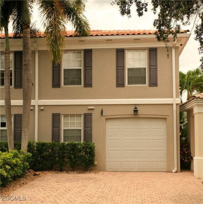property at 5823 Cove Cir
