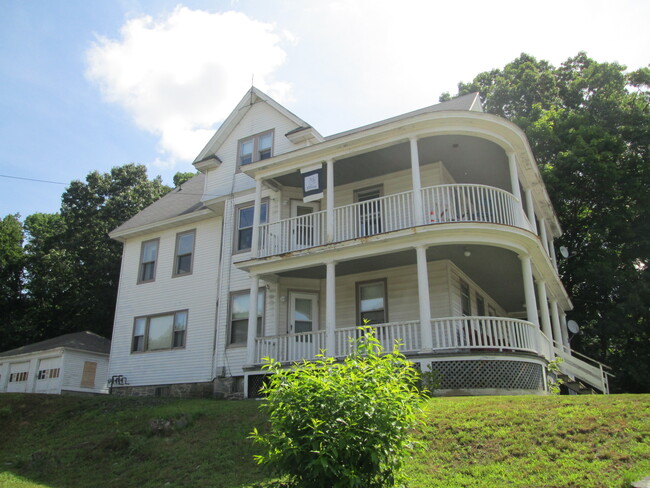 341 Valley St, Unit #20 in Willimantic, CT - Building Photo - Building Photo