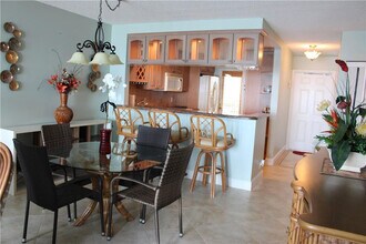 750 N Ocean Blvd in Pompano Beach, FL - Foto de edificio - Building Photo