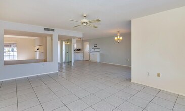 13606 N Tan Tara Point in Sun City, AZ - Building Photo - Building Photo