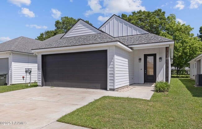 211 Alpine Dr in Lafayette, LA - Building Photo - Building Photo