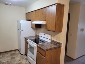 2022 Sylvan Way in West Bend, WI - Building Photo - Building Photo