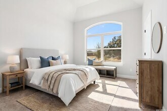 514 Park Cir in Hondo, TX - Building Photo - Building Photo