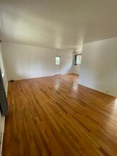 4114 Conger St in Silver Spring, MD - Foto de edificio - Building Photo