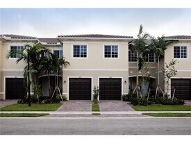 2714 SW 81st Terrace in Miramar, FL - Building Photo