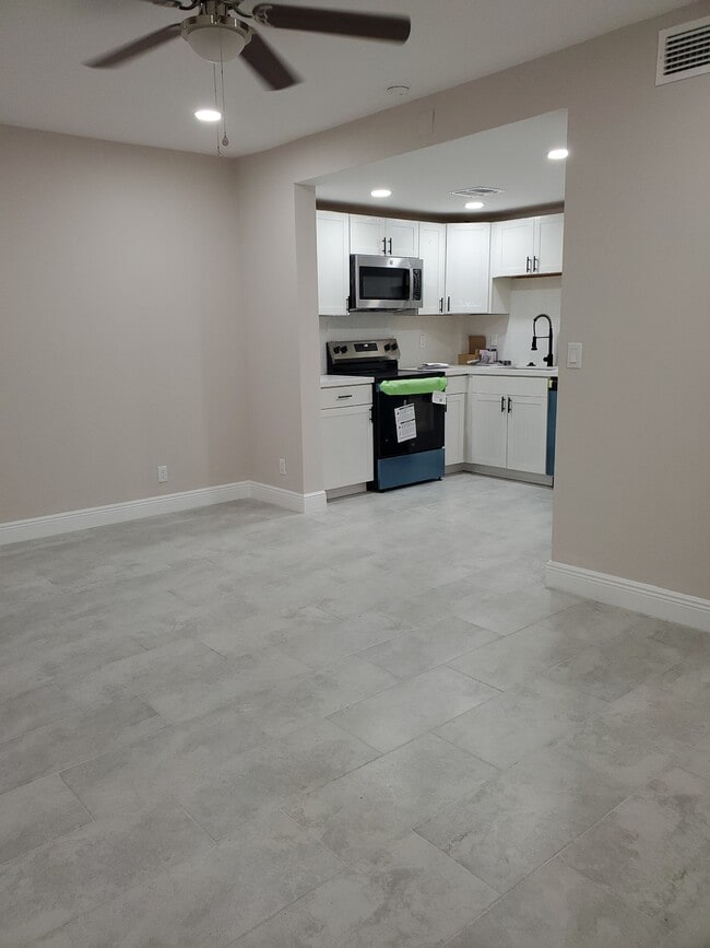 1375 Seaview