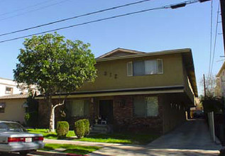 312 N Belmont St in Glendale, CA - Foto de edificio - Building Photo