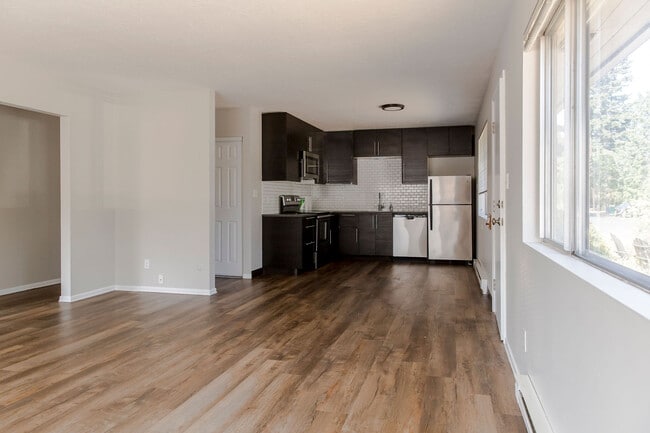 property at 5404-5412-5412 SE Harold St