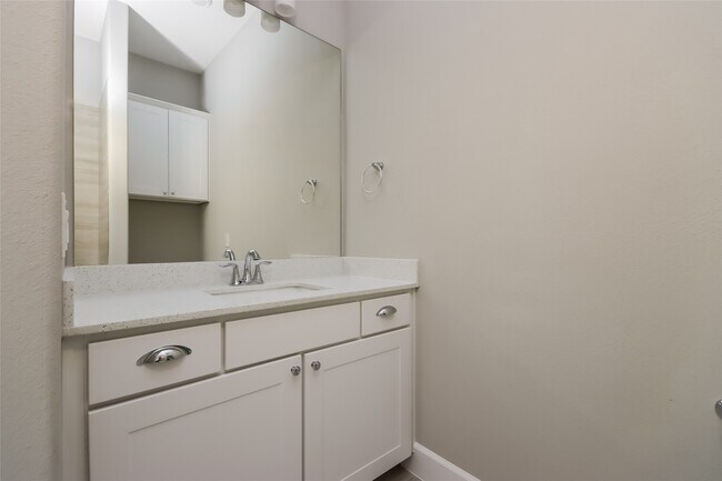 5102 Royal Heath Dr in Houston, TX - Building Photo - Building Photo