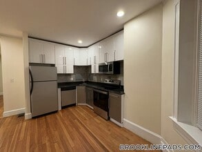 191 Winthrop Rd in Brookline, MA - Building Photo - Building Photo