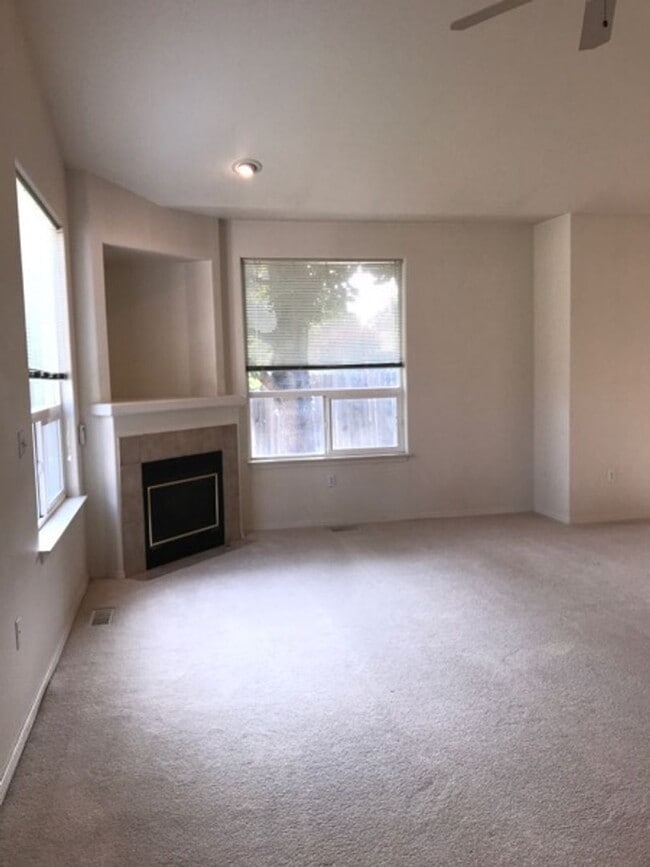 property at 602 Windemere Cir