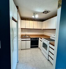 264 Burgundy Hill Ln in Middletown, CT - Building Photo - Building Photo