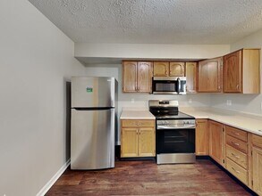 1034 Halifax Ln in Indianapolis, IN - Building Photo - Building Photo