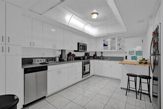 9300 Bay Harbor Terrace in Bay Harbor Islands, FL - Building Photo - Building Photo