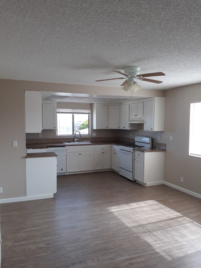 property at 322-330 9th St