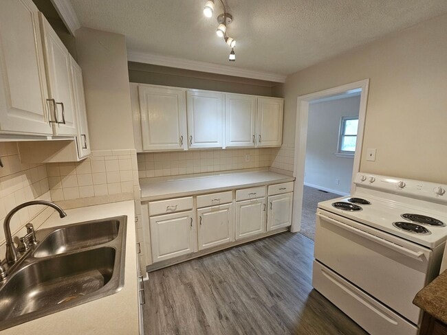 701 Dudley Ave in Norfolk, VA - Building Photo - Building Photo
