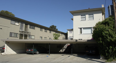 395 Palm Ave in Oakland, CA - Building Photo - Building Photo