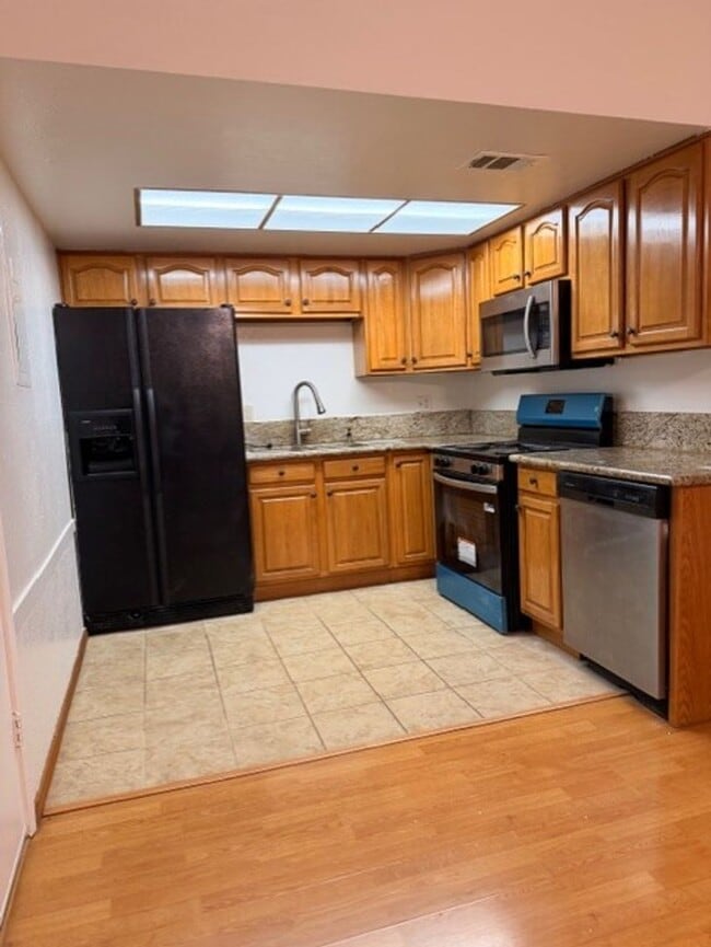 3731 Scallop Ct in North Highlands, CA - Building Photo - Building Photo