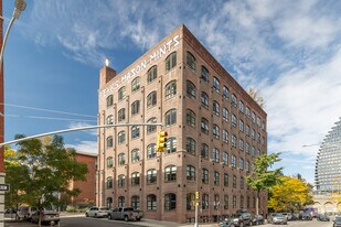 Henry Street Condominiums in Brooklyn, NY - Building Photo