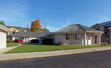 Arbor Glen in Fort Wayne, IN - Building Photo - Building Photo