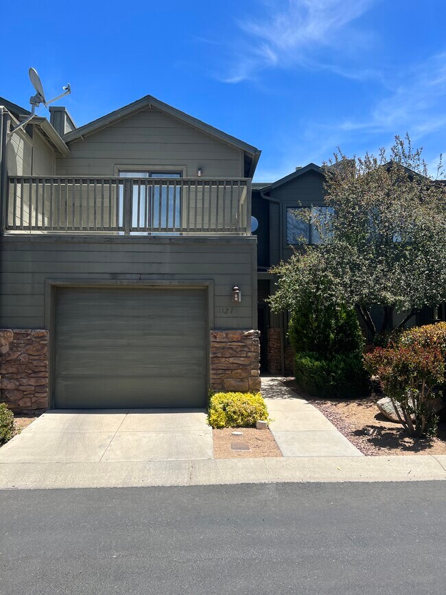 property at 1127 Leaf Ln