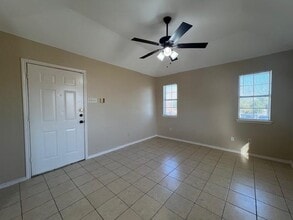 4717 Mims Ave in Laredo, TX - Building Photo - Building Photo